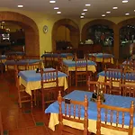 فندق Hostal-restaurante El Paisano Guadalema de los Quinteros