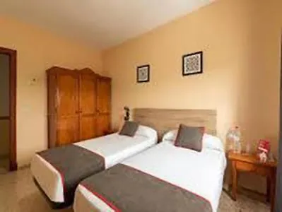 Hostal-restaurante El Paisano * Guadalema de los Quinteros