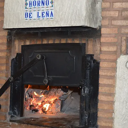 فندق Hostal-restaurante El Paisano *