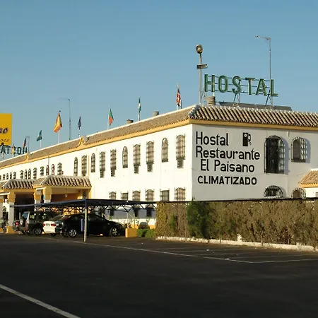 Hostal-restaurante El Paisano فندق